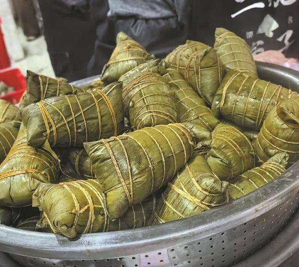 端午将至粽香飘!这家宝藏"粽"铺日销粽子2000只