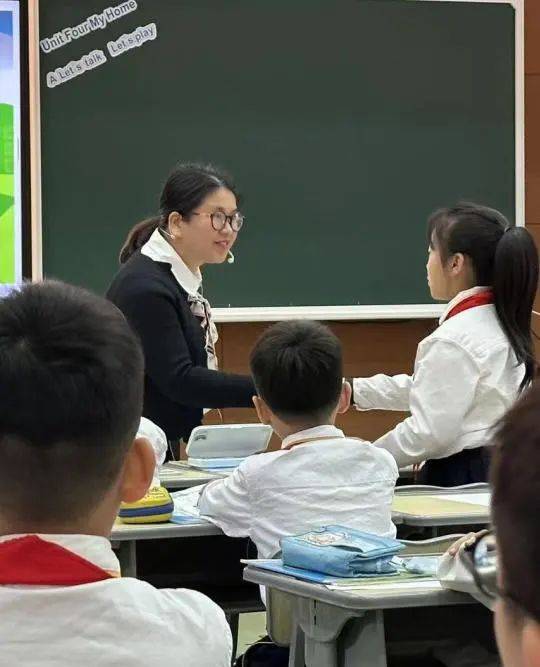 浙江台州市路桥区召开片区小学英语"生本课堂"结构化课堂教学暨8学时