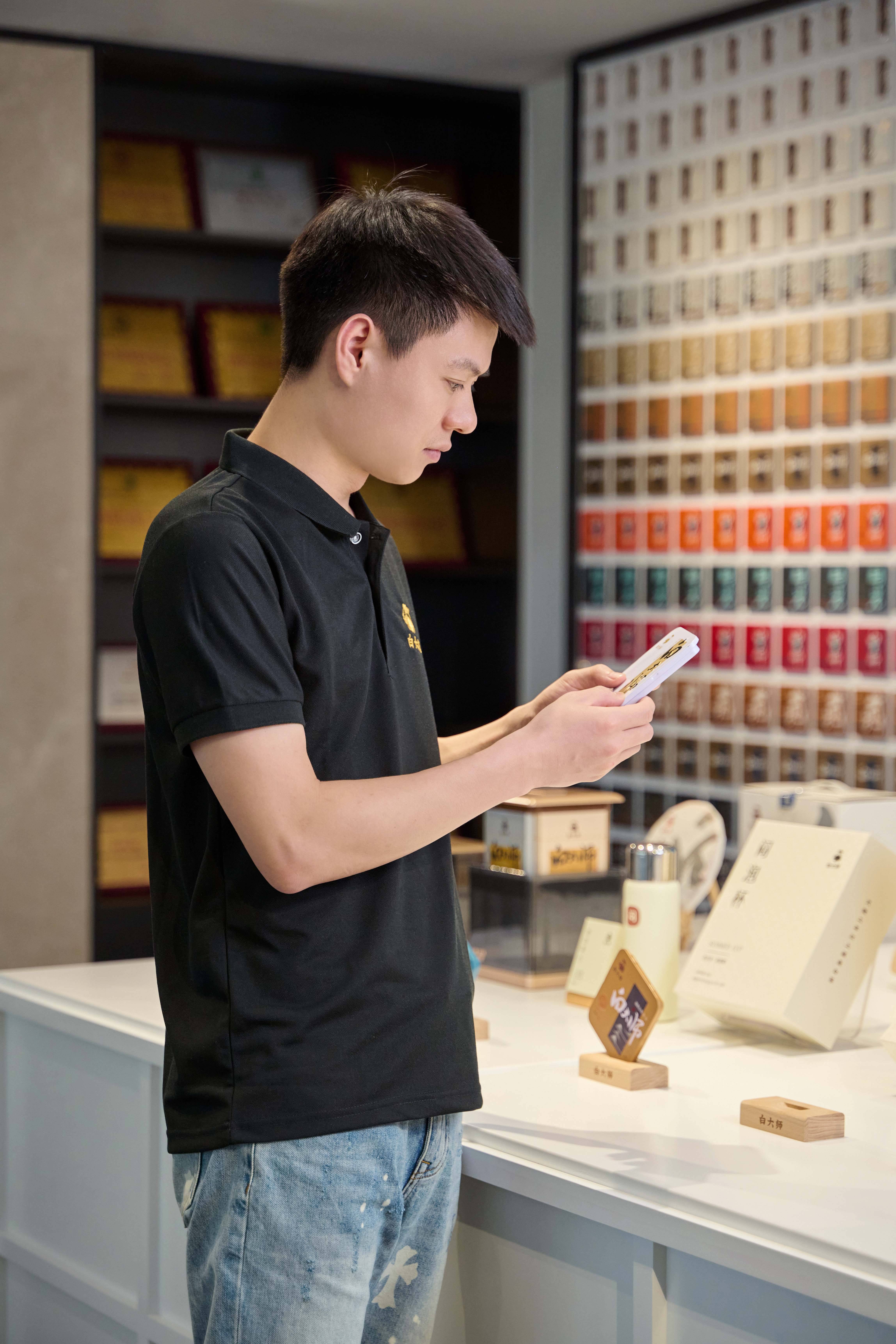 第六届isee全球食品创新奖揭晓:白大师创始人谢木钦获"年度创新人物"