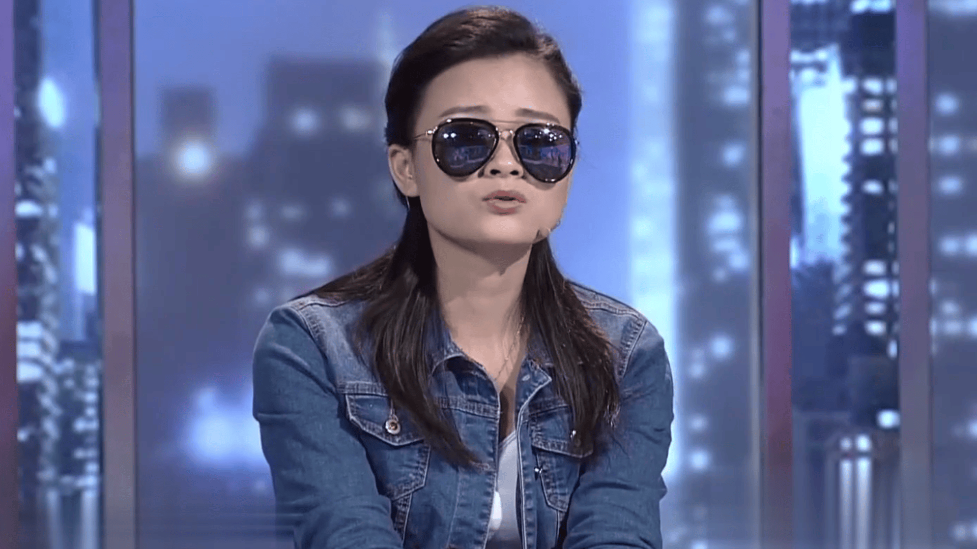 女子被婆家人看不起,妻子受委屈丈夫装聋作哑,妻子气愤不已_刘女士