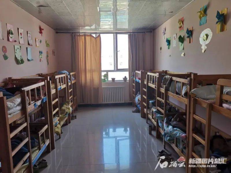 新疆十大垃圾学校图片