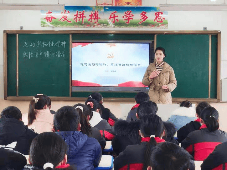 榜样力量(一)| 带你认识最美大学生程诗涵