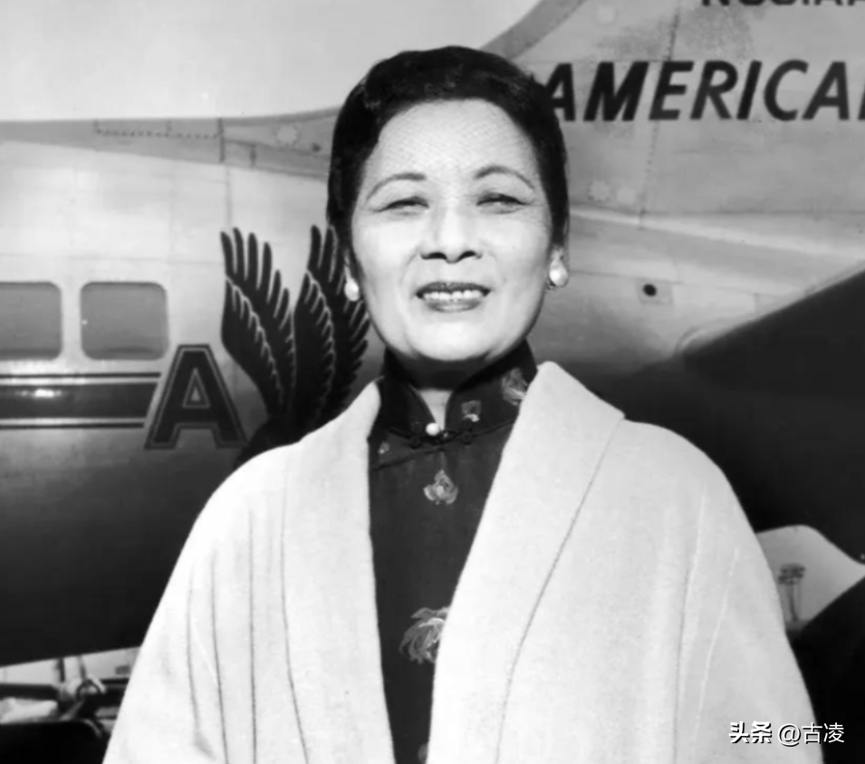 94年孔令伟患癌去世,死前偷转1.2亿资产,葬礼上宋美龄掩面痛哭