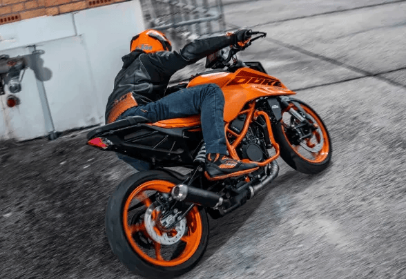 ktm正式发布全新390运动街车.