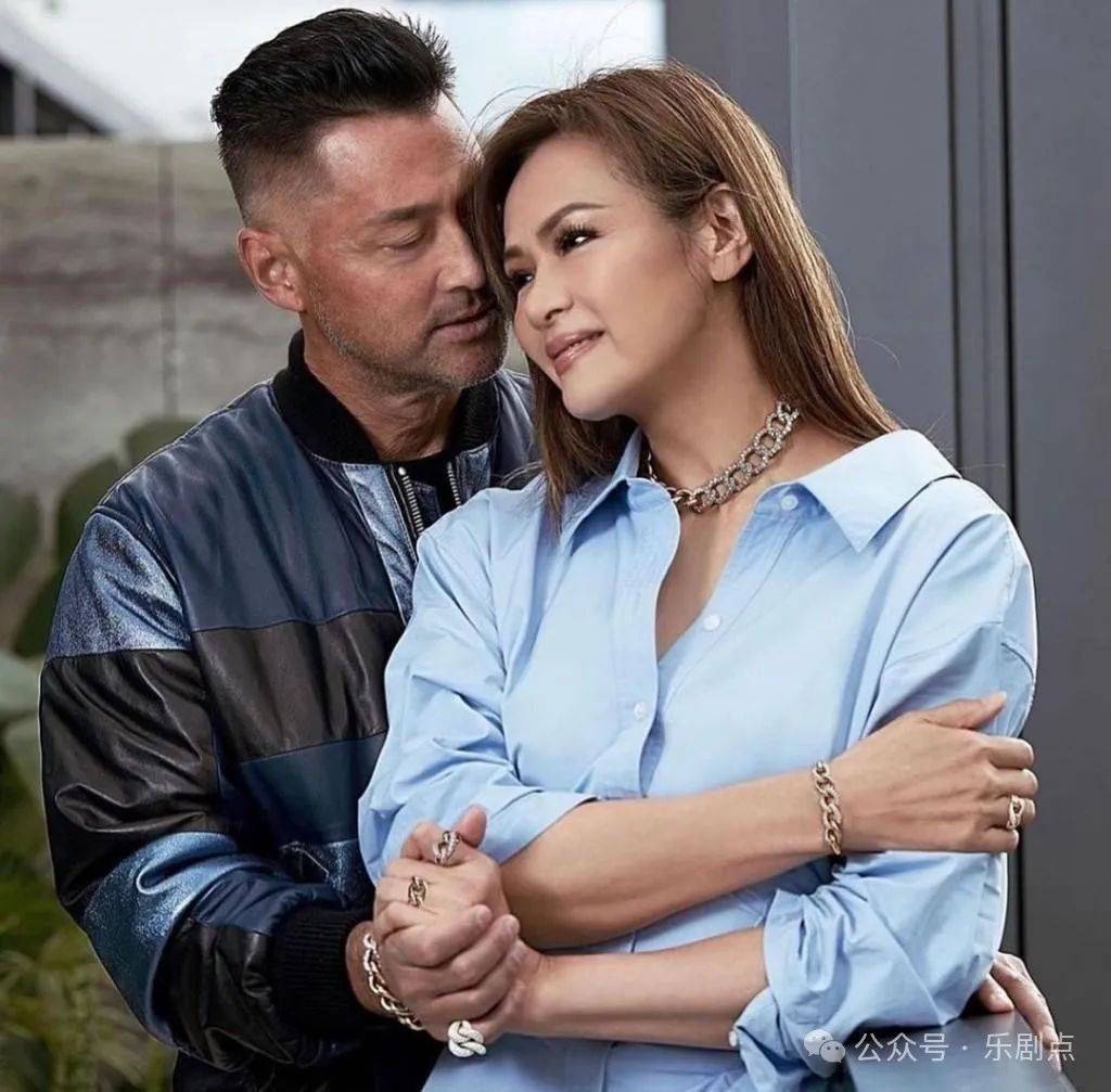 tvb小花蔡思贝坐高铁赴广州逛山姆超市!