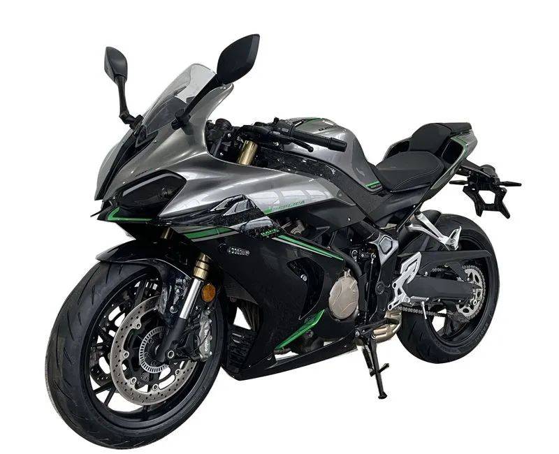 再是10点20分的钱江发布会,目前确定车型有闪300自动挡,不过据消息称