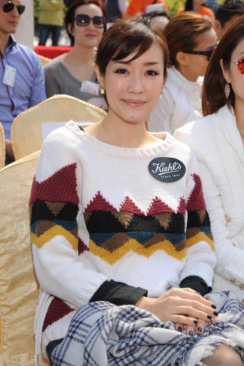 汤盈盈这身材,这才是尤物啊!