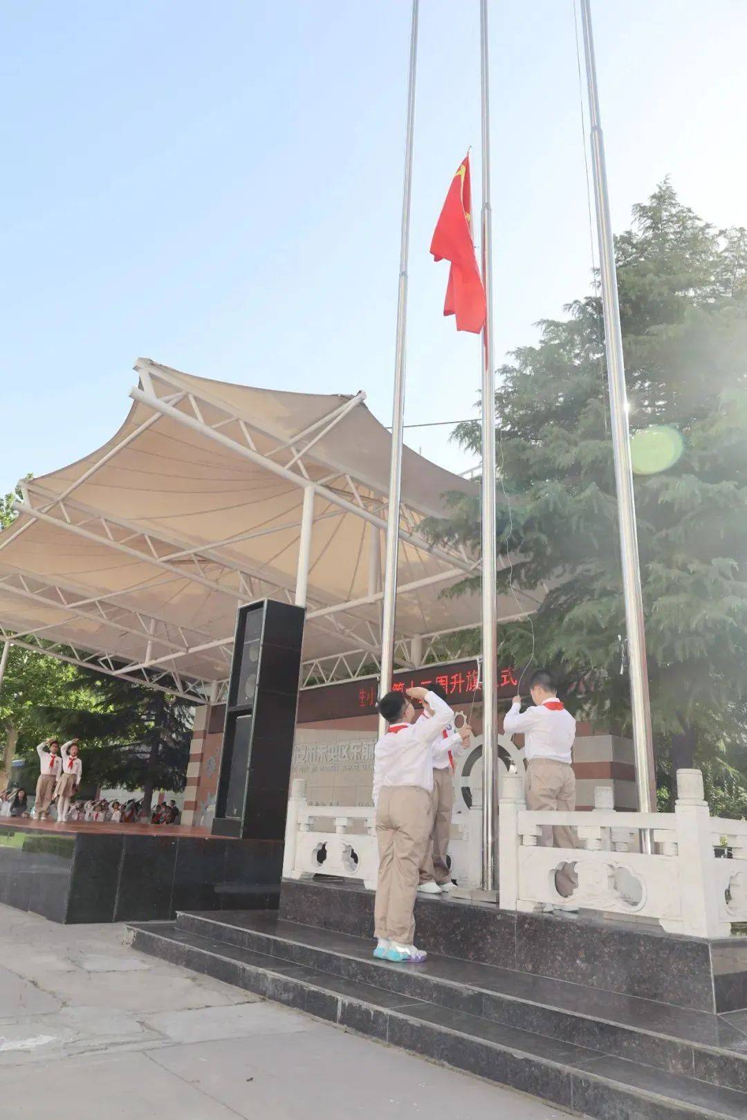 集团·东小校区】防灾减灾 珍爱生命——东前进小学第十二周升旗仪式