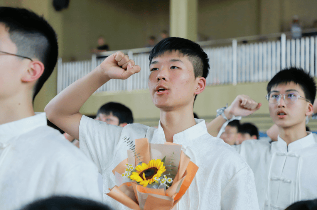 激扬青春 筑梦前行——南海外国语学校14岁青春礼暨离队入团仪式