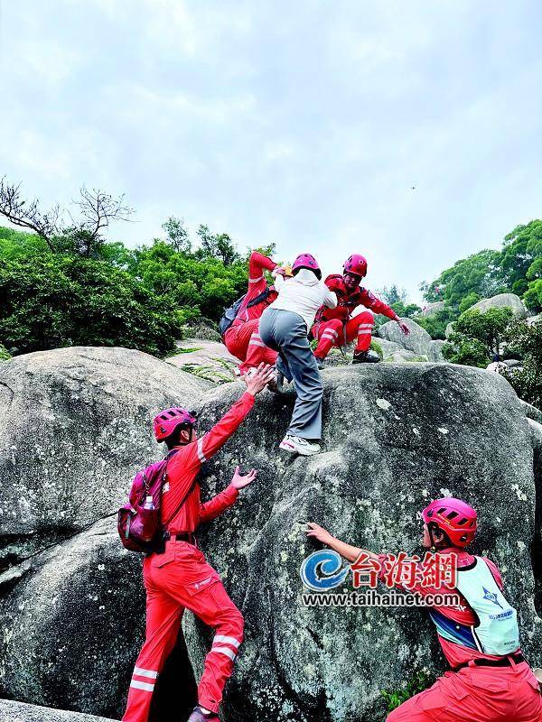 野外登山,徒步等户外运动,时下正风行.