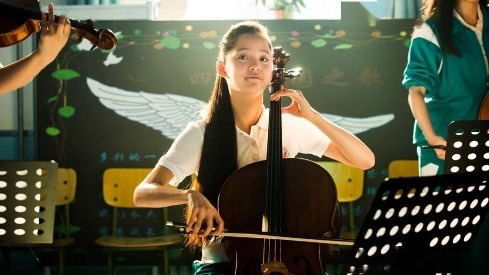 欧阳娜娜"学霸"光环被戳穿,伯克利毕业没学位,营销过度了!