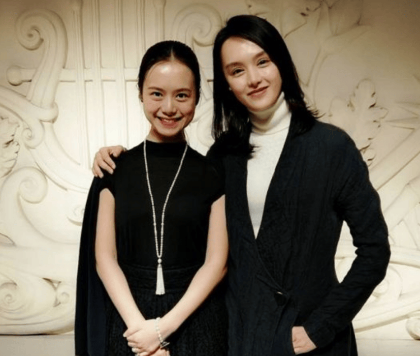 与富大龙结婚12年离婚,颜值高,演技好却不想红,不当演员当老师