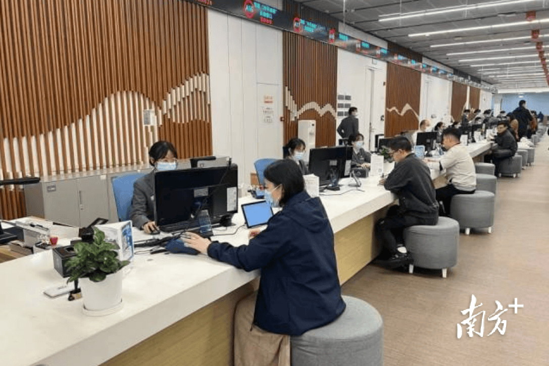 东莞“一件事一次办”改革见效，企业办事时间可缩70%