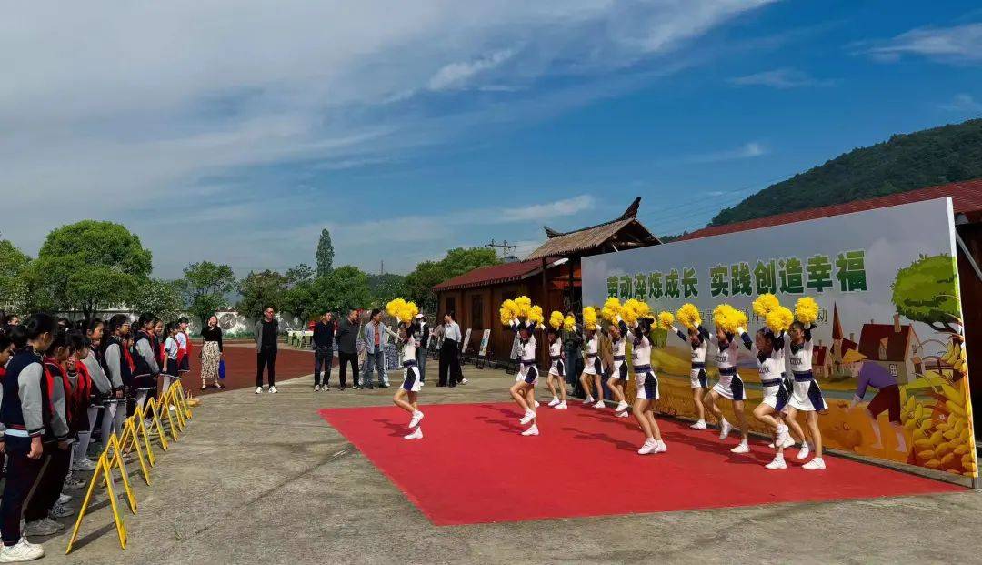 劳动淬练成长|东塍镇第二小学首届"土豆节"暨劳动月主题实践活动举行