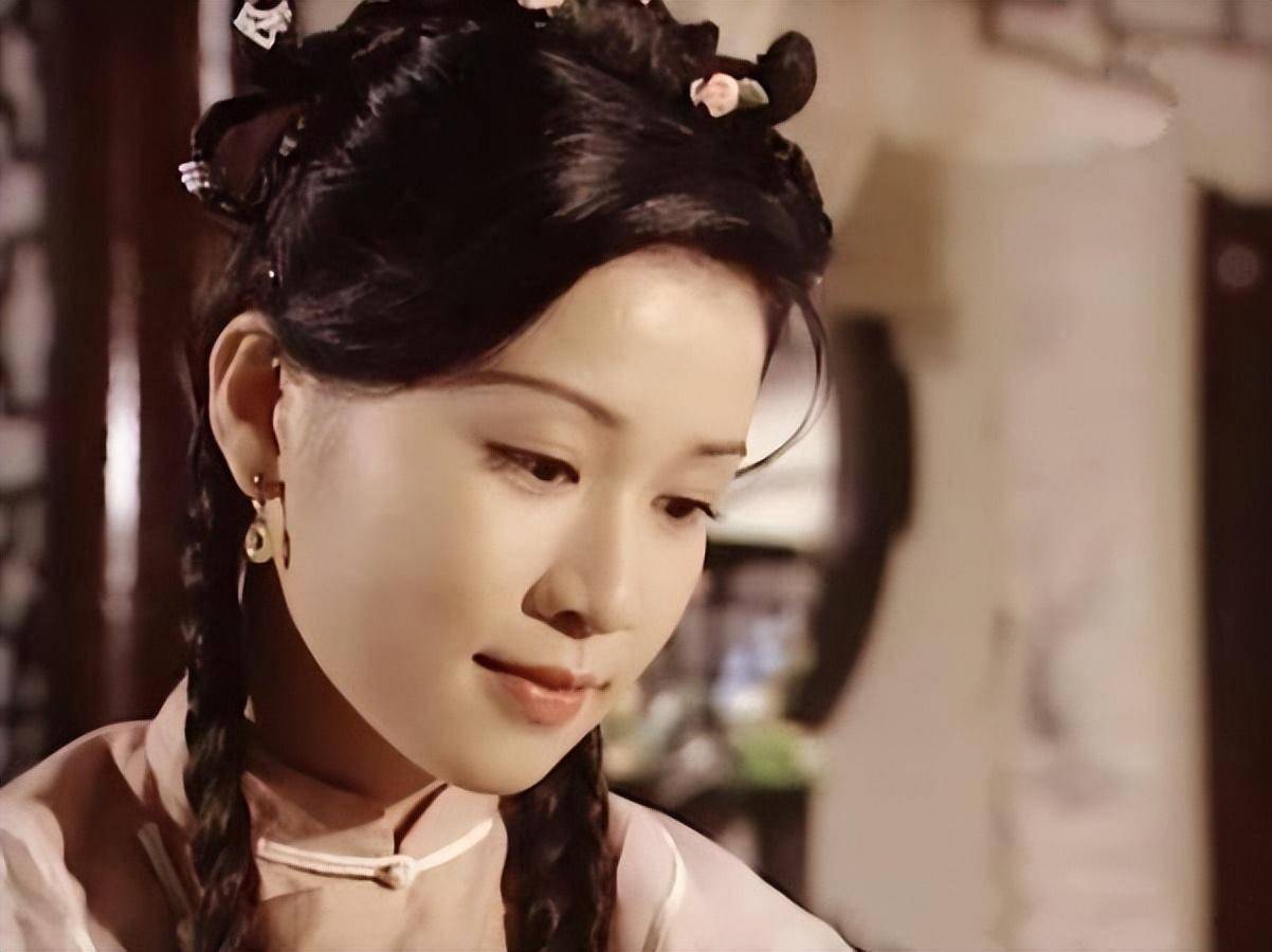 5位被低估的tvb女星,颜值甩"白幼瘦"几条街,却选择不走红人生