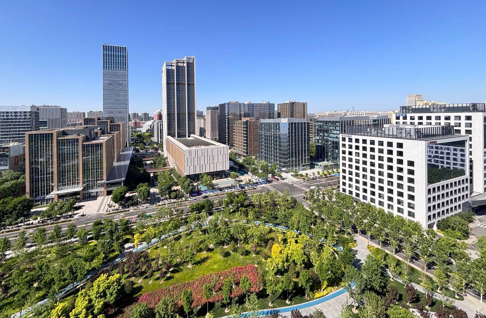 "丰台区委副书记,区长初军威说,丰台区还在筹划成立低空经济产业发展