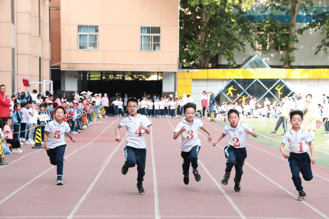 挥洒少年汗水 拓下青春印记——西安交通大学附属小学2024年春季田径