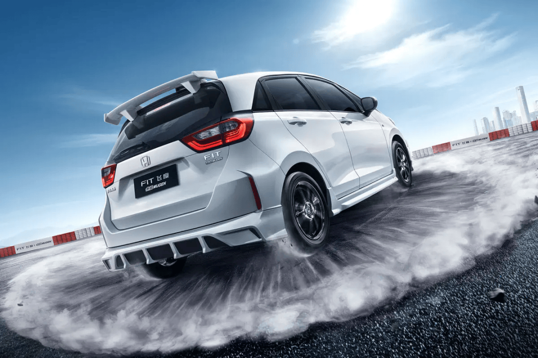 不知从何时起,连神车飞度也被消费者抛弃,两厢车真没市场了?