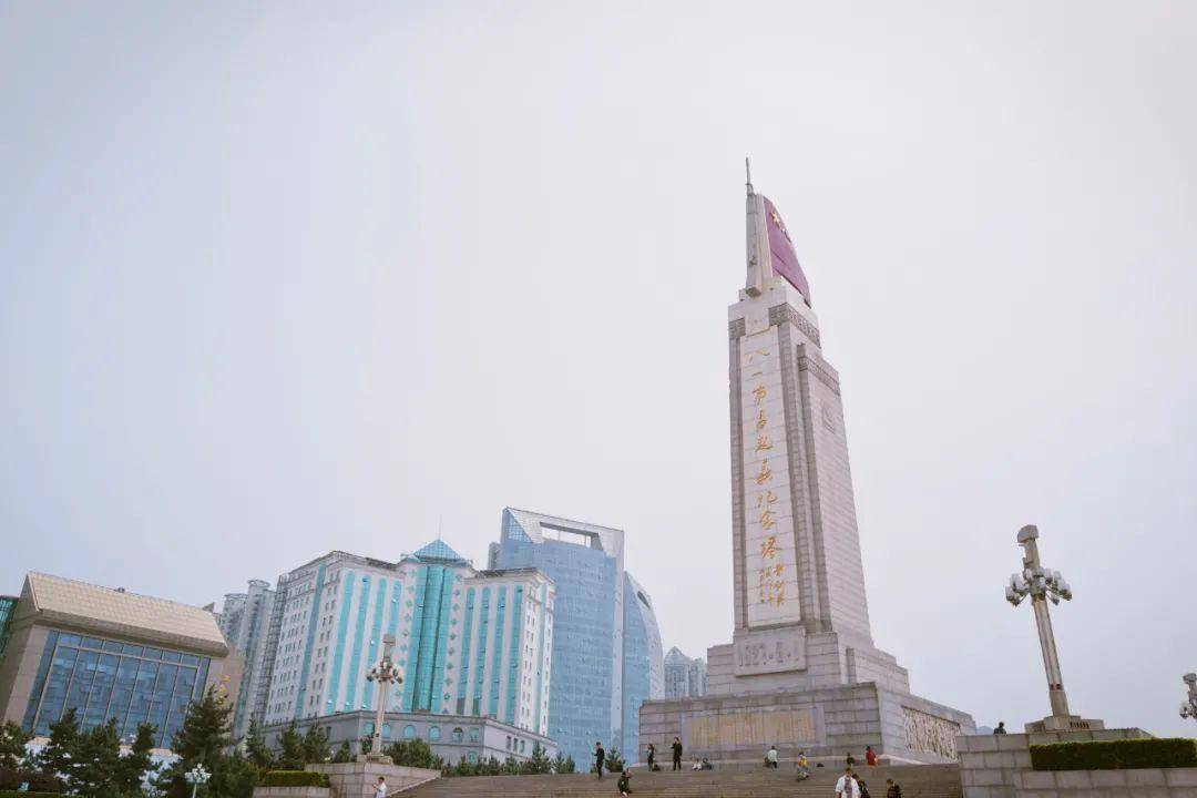 我要打赌,今年会爆火的城市必有她!