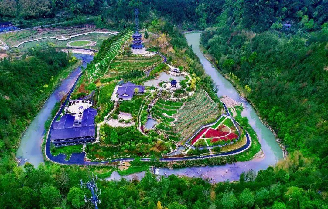 廊氡一梦顺心来-自驾之旅_氡泉_泰顺_灯光