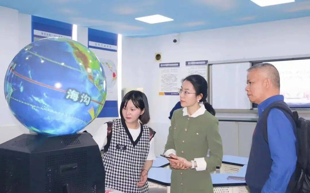 平阳县鳌江中学地理组教师介绍展示地理学科特色基地