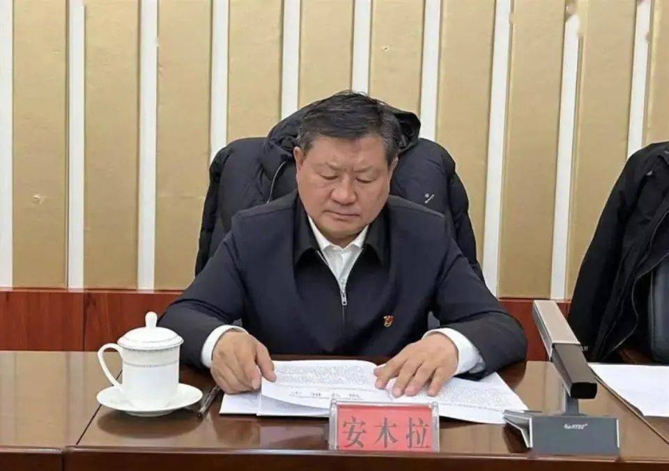 青海省委宣传部副部长图片