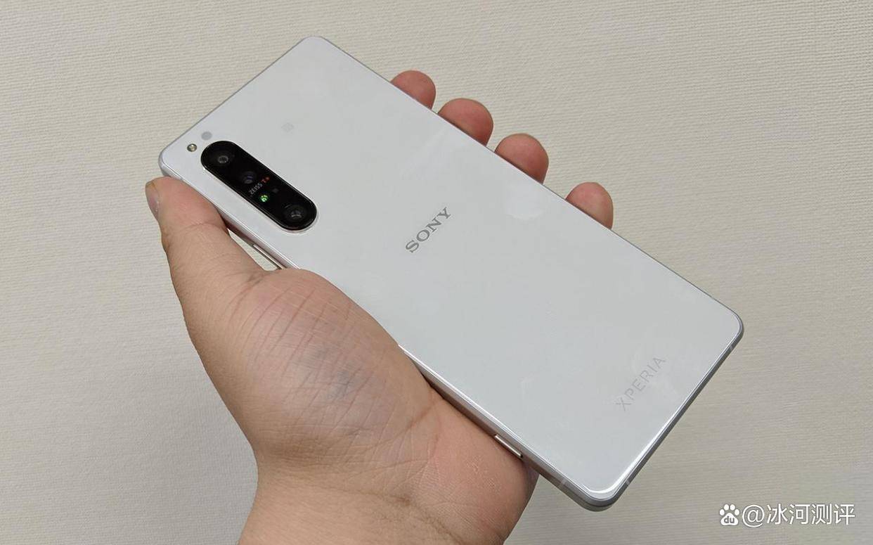 索尼xperia1 vi,4k屏幕降至1080p,起售多少你才能接受?