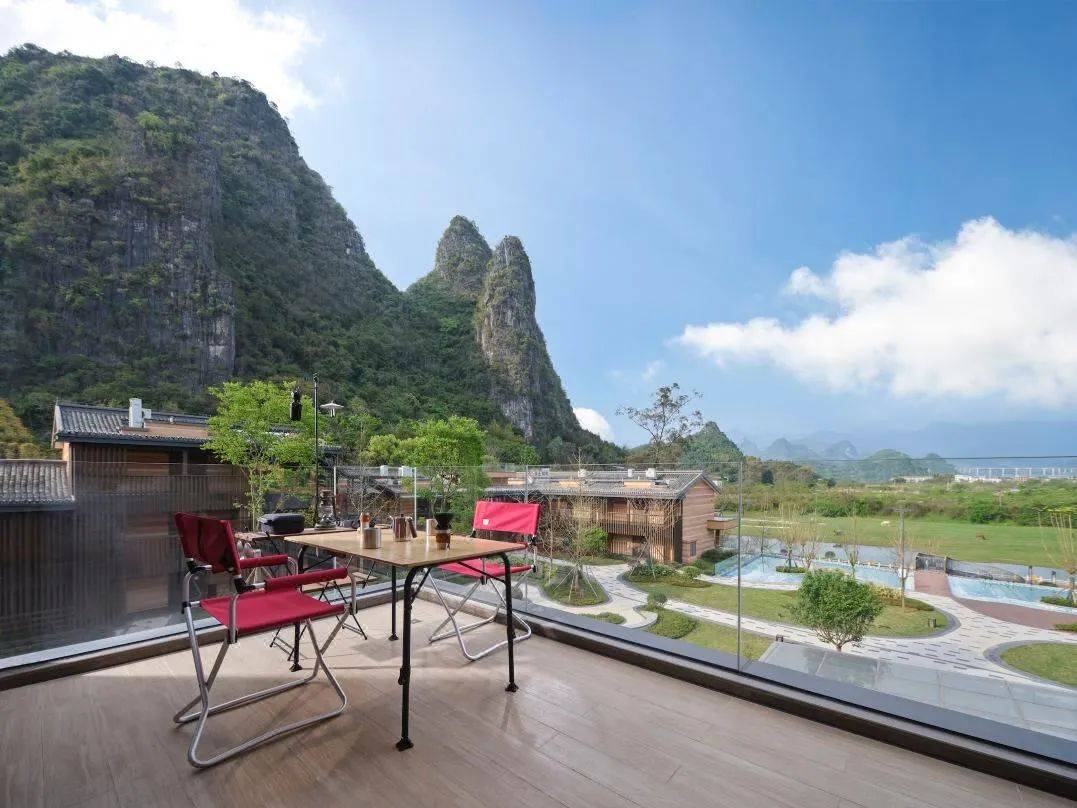 尝鲜阳朔火爆全新希尔顿花园酒店,住进山水仙境!