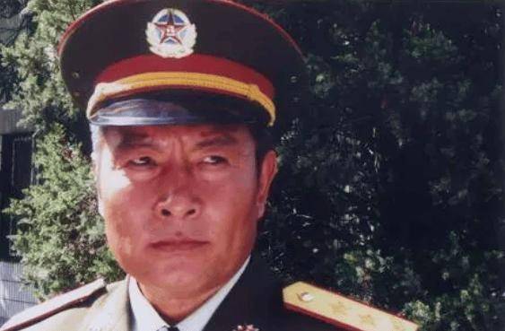 演员,与发妻结婚44年零绯闻,拍戏赚的钱都交给妻子_沙景昌_一角_表演