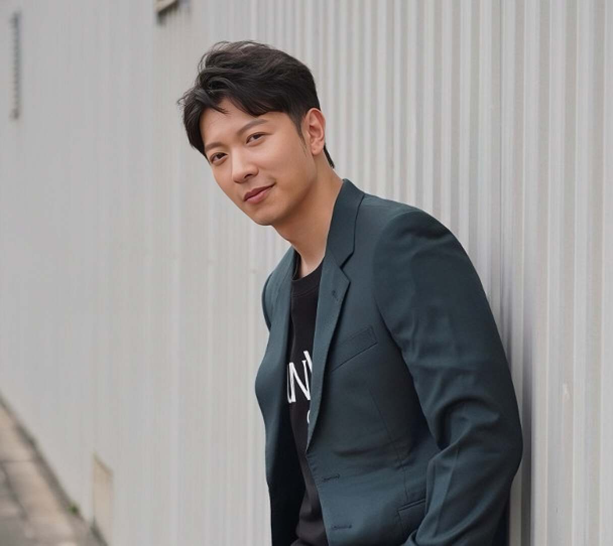 恭喜!香港知名男星高钧贤官宣新恋情,自曝随时准备和女友结婚