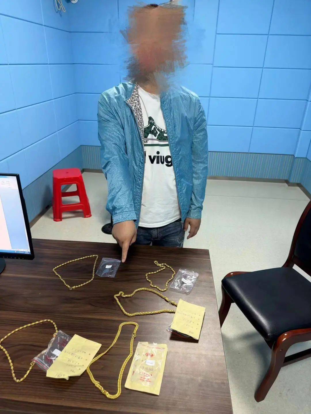 为此,东岳路派出所成立专案组,对大冶同类案件进行并案调查.