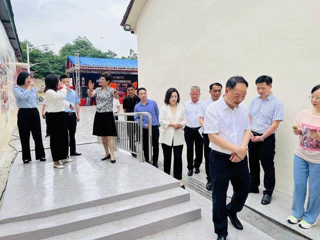 资阳区残联开展第34个全国助残日活动暨建新里社区"益馨家园"启动仪式