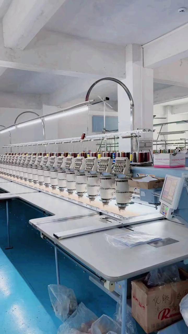 上热门进口百灵达绣花机