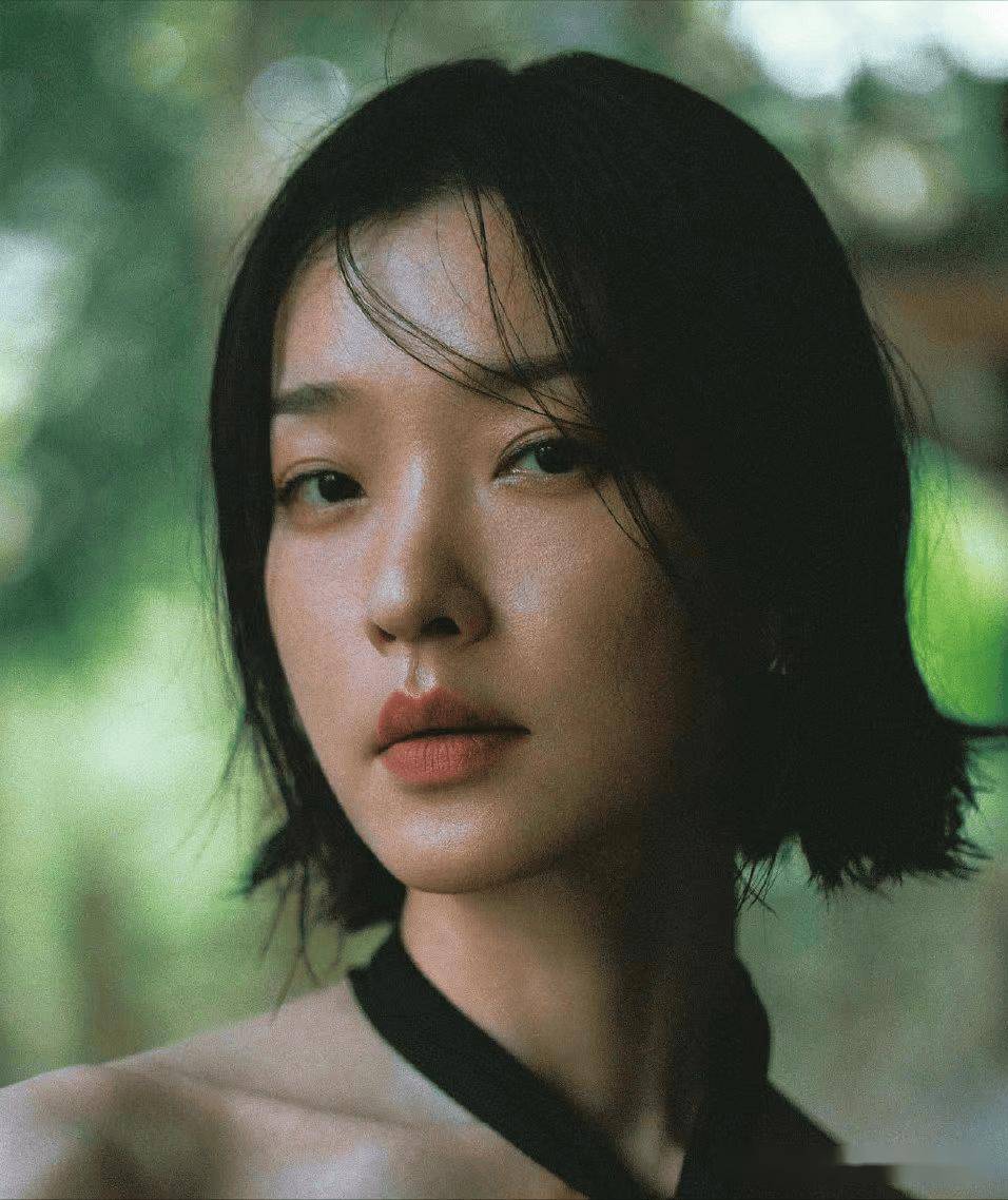 "长得一般却动人心魄"的6位女星,颜值不出众,却美得别有风味_倪妮