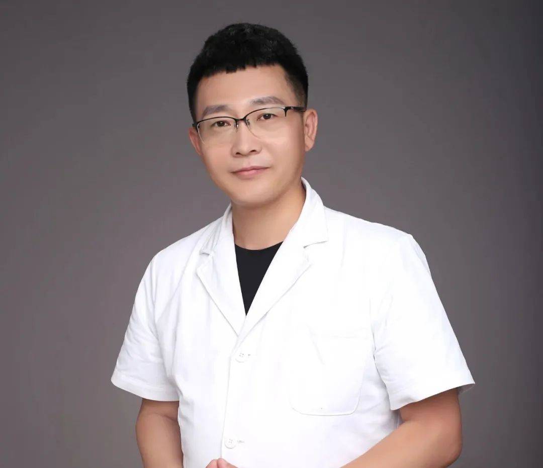 建华医院骨外七科主任 张胜海