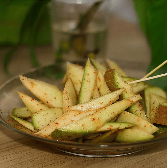 黄瓜,莲藕等时令果蔬当季芒果,三华李,菠萝,番石榴酸嘢一般采用令人