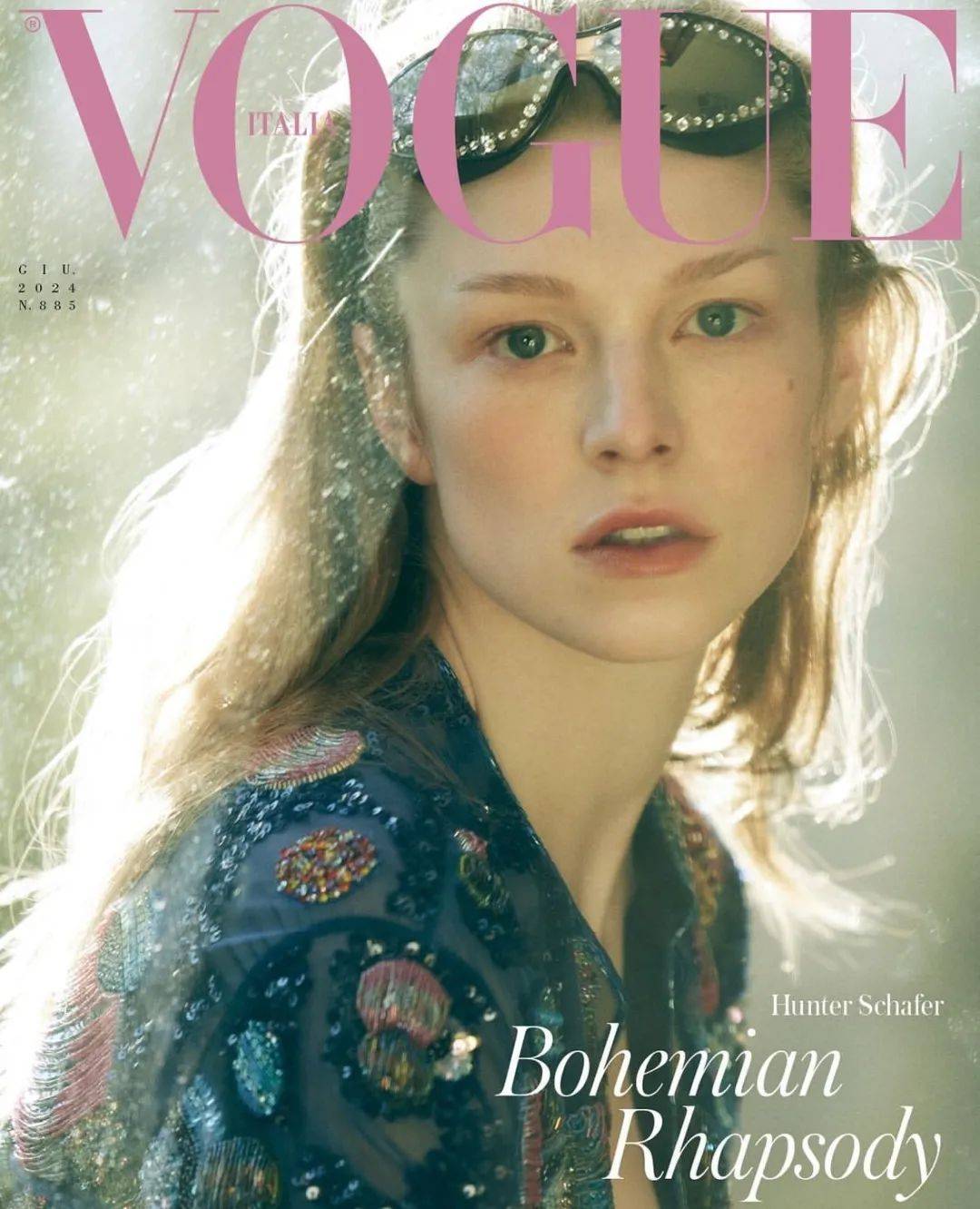 直接封神,hunter schafer 登上意大利《vogue》封面了!