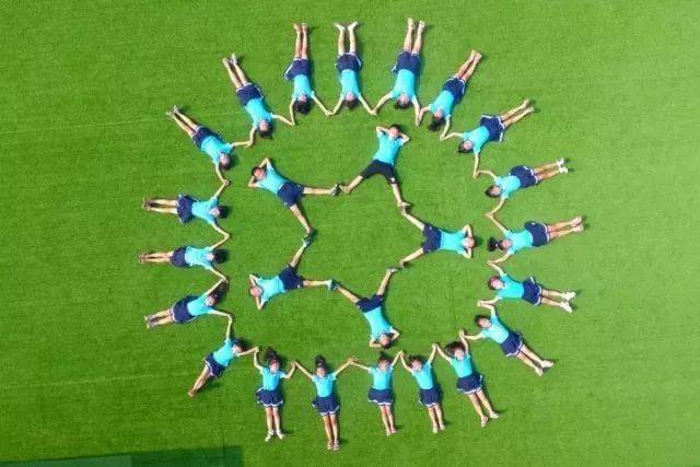 幼儿园创意毕业照就该这样拍,每一张都超有爱!(含海量素材)