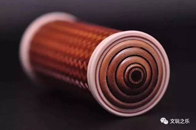 老玉竹海派清刀雕刻竹溪茶叶罐,感受大师干净利落的刀法表现