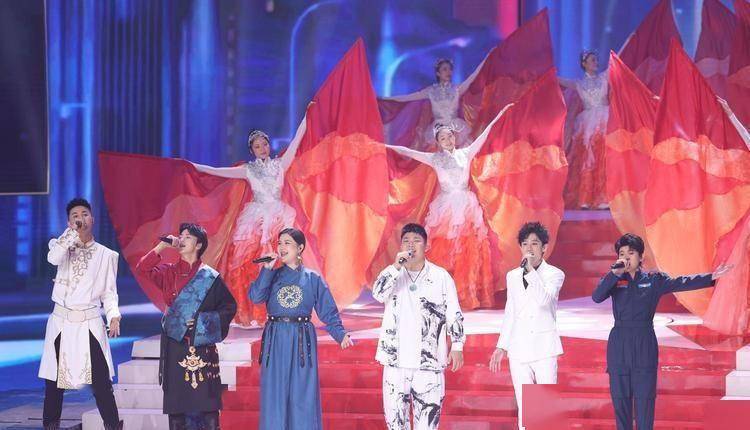 《星光大道》新季开播,新老主持携手呈现全新节目