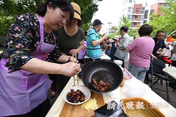 北蔡长桌宴进行时：本土美食与文化的盛宴