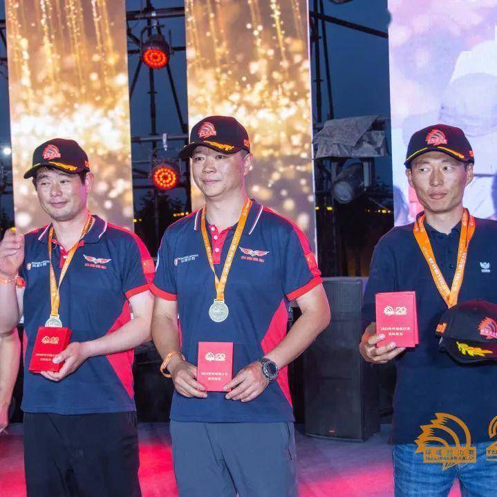 ss1喀什赛段汽车组金头盔获得者分别有韩魏汽车运动车队韩魏/马利(t1