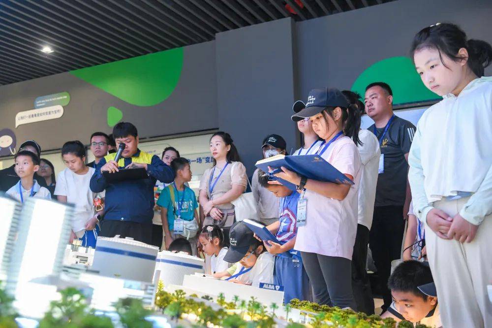 垃圾分类宣传周 | 海口"分类体验官"走进生活垃圾处理现场