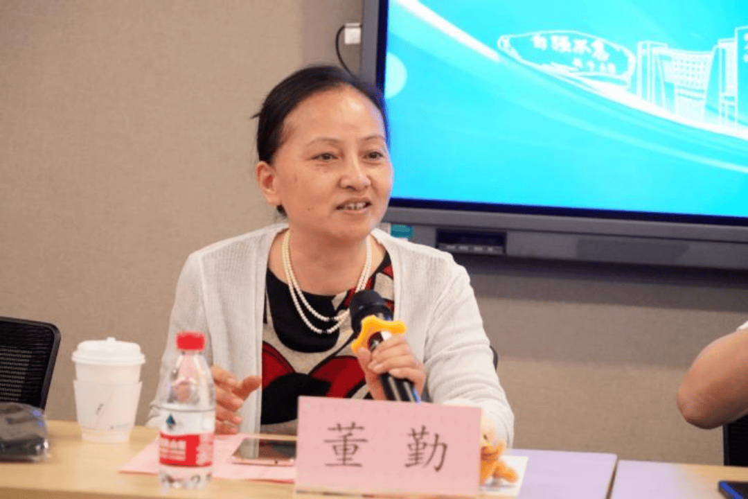 经年有你 聚力攀登 | 经济学院举行上海大学经济学院