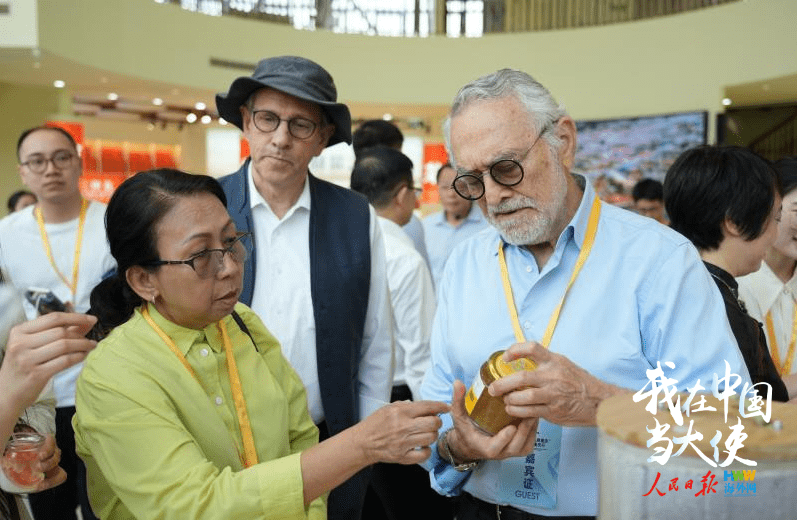 柬埔寨驻华大使:直航航线将促进柬中人文交流