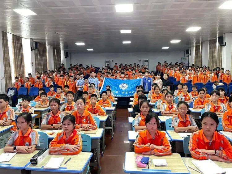桂林洋中心小学校长图片