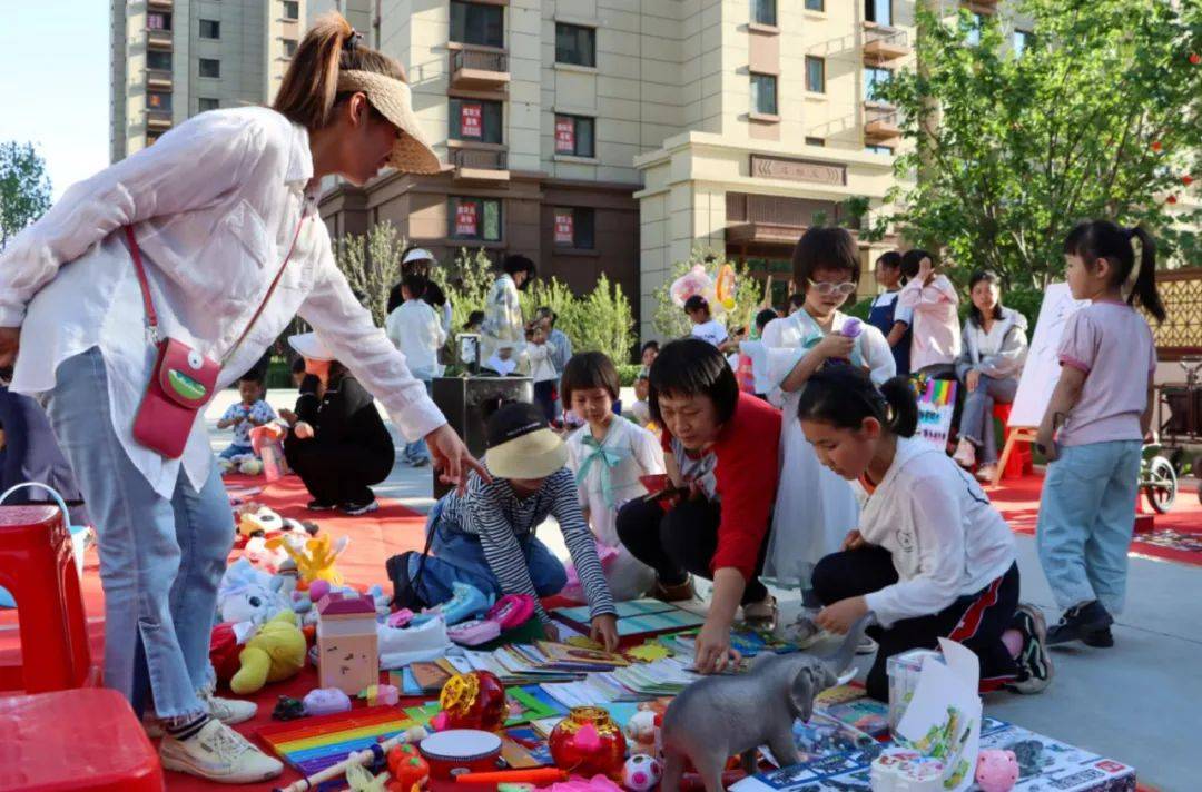 昆明老街跳蚤市场图片