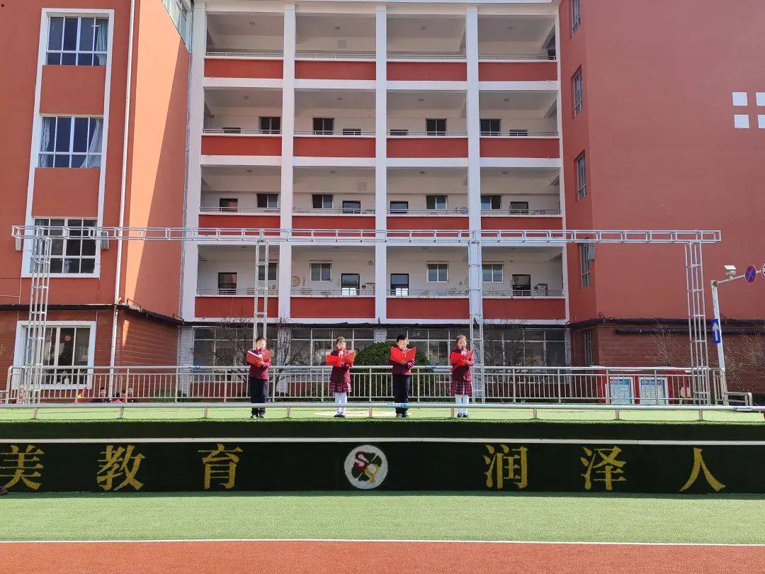 你好,少代会——徽县各学校少工委掀起学习徽县第二次少代会精神热潮