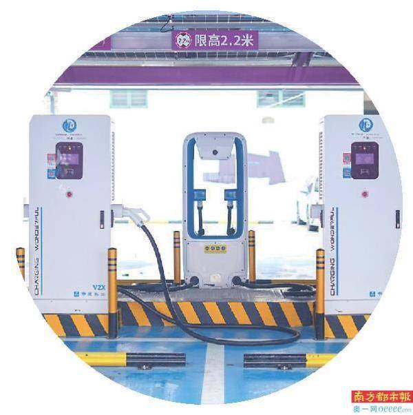 能充电停车洗车 还有厕所便利店_超充_用户_新能源