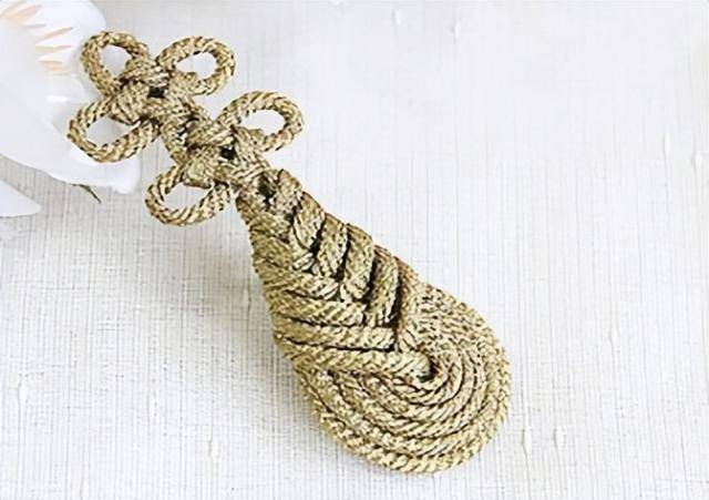 【百年传承 三十向新】联通情感的中国结